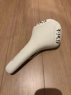 Cinelli チネリ ヴォラーレ サドル 復刻版 ホワイト - メルカリ
