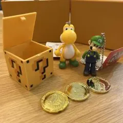 ヨッシー、ルイージキーホルダー。ハテナブロックコイン付きのサムネイル