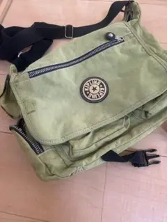 kIPLING オリーブグリーン ショルダーバッグ