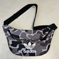 adidas ボディバッグ