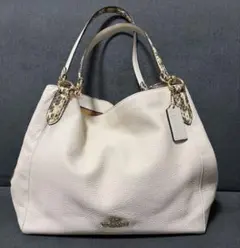 COACH ホワイトレザーバッグ（持ち手蛇皮柄）12/2523:59まで値下げ