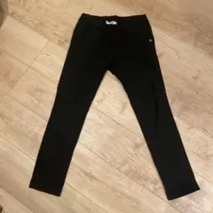 FITH 黒 スリムフィットパンツ