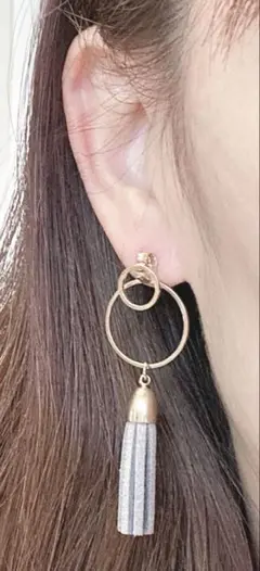 ピアス　フリンジ　ゴールド