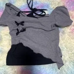 オフショルダーリボン付きTシャツ グレー・ブラック