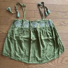 シェル刺繍 キャミソール カーキ タッセル付きのサムネイル