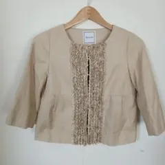 Anatelier フリルノーカラージャケット 36 ベージュ