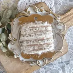 【残り1点】ながさたっぷり引き揃え糸 5m ビンテージ ベージュ フリル 白