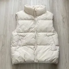 GU ダウンベスト ジャケット アウター 袖なし Mサイズ