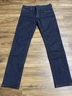 UNIQLO ダークブルー ストレートデニム 28