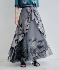 完売品HARE TSUBOMIレイヤースカート グレーのサムネイル