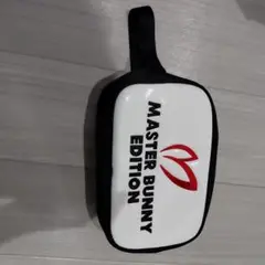 MASTER BUNNY EDITION ポーチ