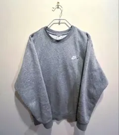 ［特価］Nike グレー クルーネックスウェット　ロゴ刺繍入り　XL 状態良し