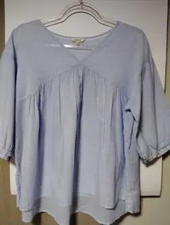 studio CLIP ライトブルー Vネック シャツ M