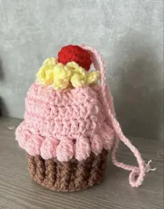 ハンドメイド カップケーキ 巾着袋 ピンク かぎ編み かぎ針編み 編み物