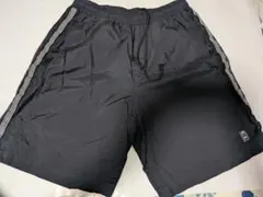 【値下げ】　ellesse エレッセ ショートパンツ ブラックのサムネイル
