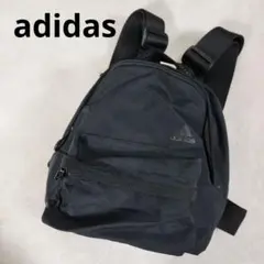 美品　adidas ミニリュック ブラック ロゴ 軽量 バッグのサムネイル