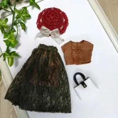 72.リカちゃん22cmドール服　シアースカート