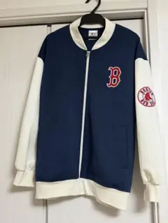 希少　genuine merchandise レッドソックス スタジャン