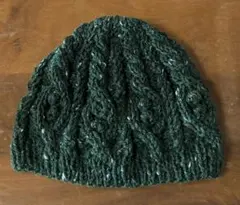 ハンドメイド手編みのニット帽子グリーン系ツイード糸11011