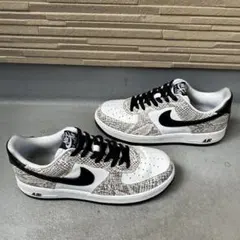2025年最新】nike スニーカー 白蛇の人気アイテム - メルカリ