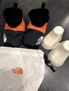【THE NORTH FACE】未使用！ボア付きベビーシューズ収納袋付き