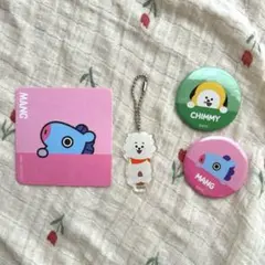 BTS BT21 カフェ 缶バッジ アクリルキーホルダー コースター