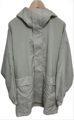 ユニクロU ユーティリティパーカ ベージュ Lサイズ