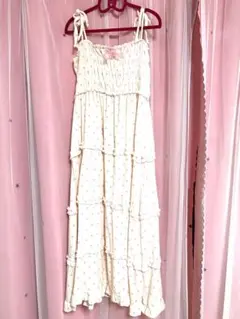 キャミワンピース クリーム色 ピンクハート