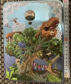 ジャングリア沖縄　エンボス柄　空き缶