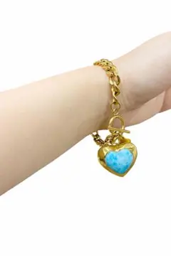 青いハート型ペンダントブレスレット