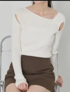 【新品未使用　タグ付き】Cieluna オフショルダー長袖トップス ホワイト