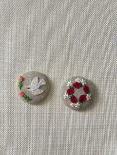 ハンドメイド　刺繍 ブローチ いちご ストロベリー　小鳥　鳥　花