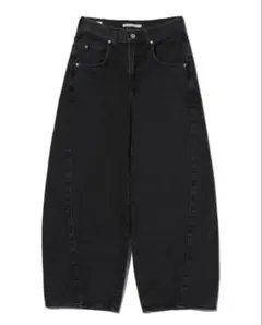 Levi's SUPER BAGGY バレルジーンズ ブラックW2￼￼￼4L30のサムネイル