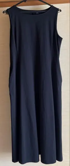 ⭐︎UNIQLO ノースリーブロングワンピース 黒