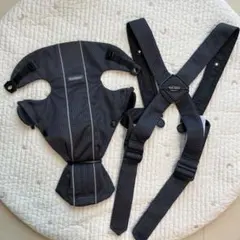 【美品】ベビービョルン　ベビーキャリアmini エアーメッシュ　延長保証付き