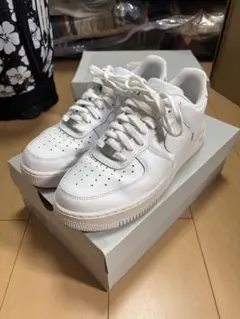 NIKE AIR FORCE 1 ホワイト