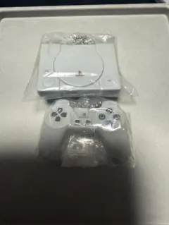 プレステミニチュアチャーム付きビスケット プレステ本体とコントローラー グレー