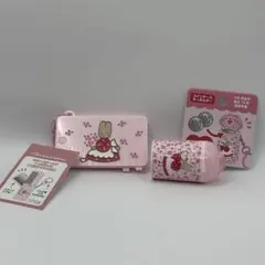 サンリオマロンクリーム　コインケースとミニミラー&コームキーホルダー2点