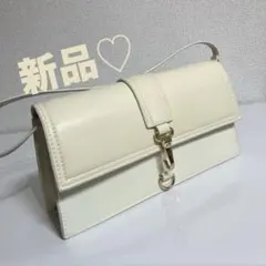 【88%OFF】【新品】ivoryハンドバッグのサムネイル