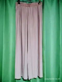 淡い桜色ピンク のプリーツワイドパンツ:ウエスト総ゴム:新品:未使用