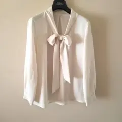 アイボリー リボン付き長袖ブラウス　indivi