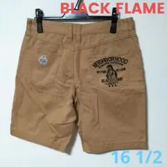 BLACK FLAME ショートパンツ ハーフパンツ ベージュ 刺繍のサムネイル