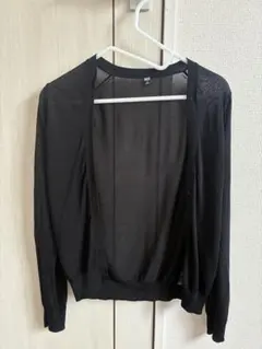 ユニクロ　ライトVネックカーディガン ブラック　シアー