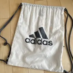 adidas ナップサック　アディダス　オフホワイト　リュック　ナイロンバッグ