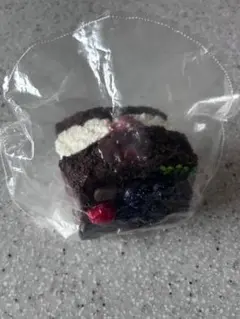 kikisquishy スクイーズ XL ブルーベリーチョコ三層トースト