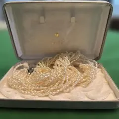 多重巻きネックレス