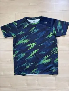 【テニス】OAKLEY 半袖Tシャツ スポーツウェアのサムネイル