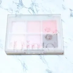 Dinto ブラーフィニッシュシャドウ 709 First Bloomのサムネイル