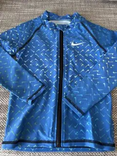 Nike ラッシュガード上下セット　サイズ110
