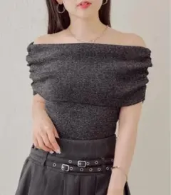 chico ラメ　オフショルダー ニット